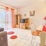 In Croatia Near Stunning Coastline Apartment Pula