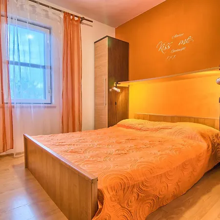 Apartment In Croatia Near Stunning Coastline Pula