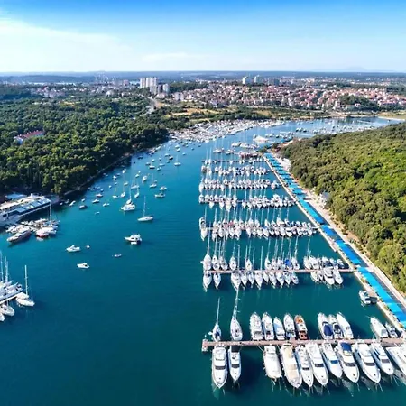 Apartament In Croatia Near Stunning Coastline