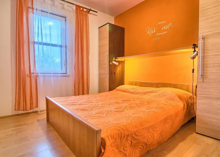 Apartment In Croatia Near Stunning Coastline Pula